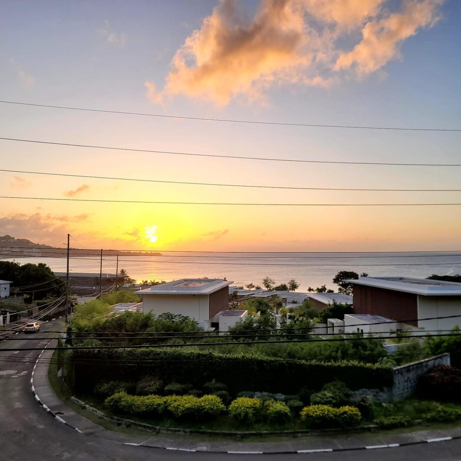 Silver View Apartments St. George's 外观 照片