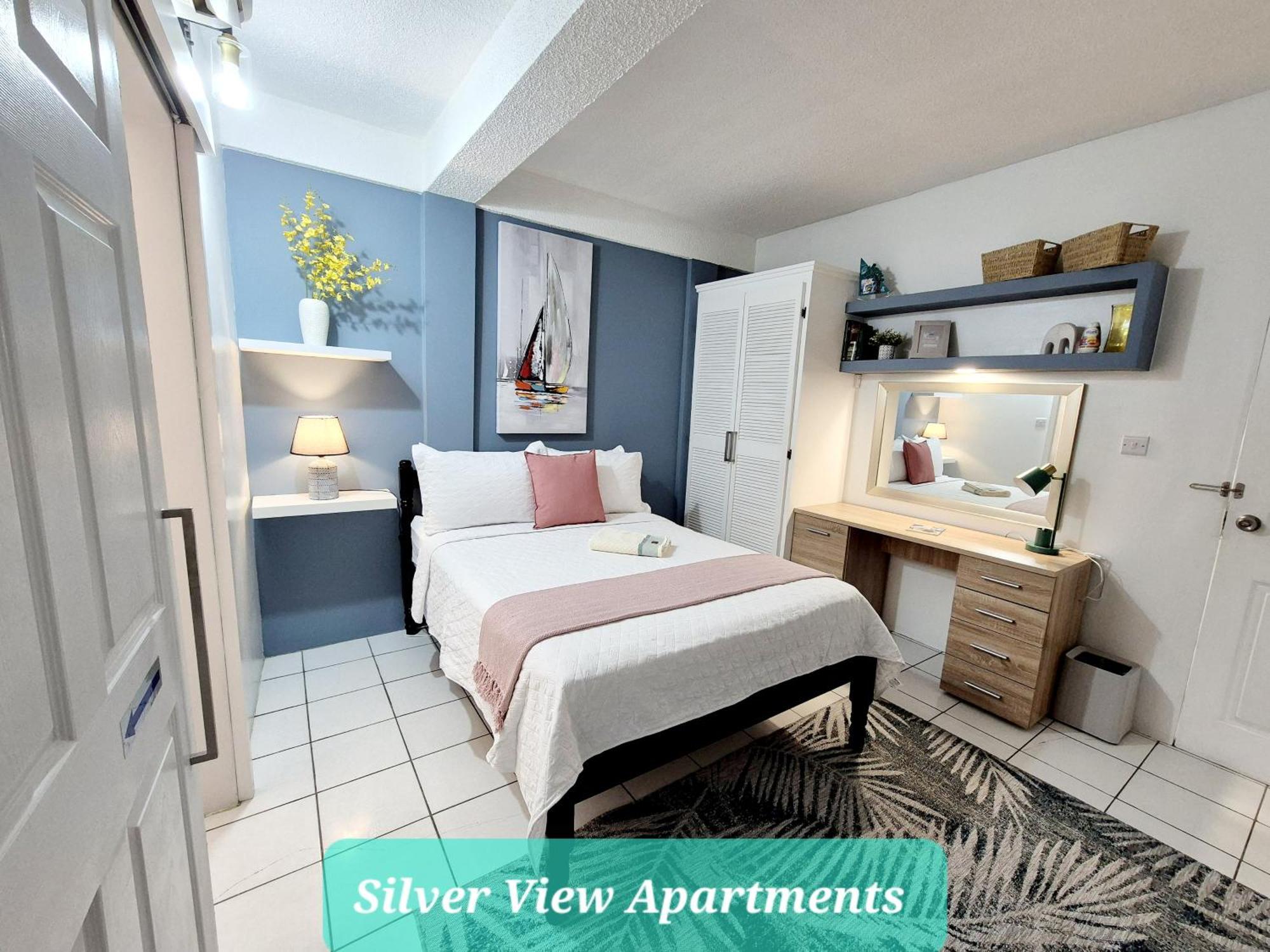 Silver View Apartments St. George's 外观 照片
