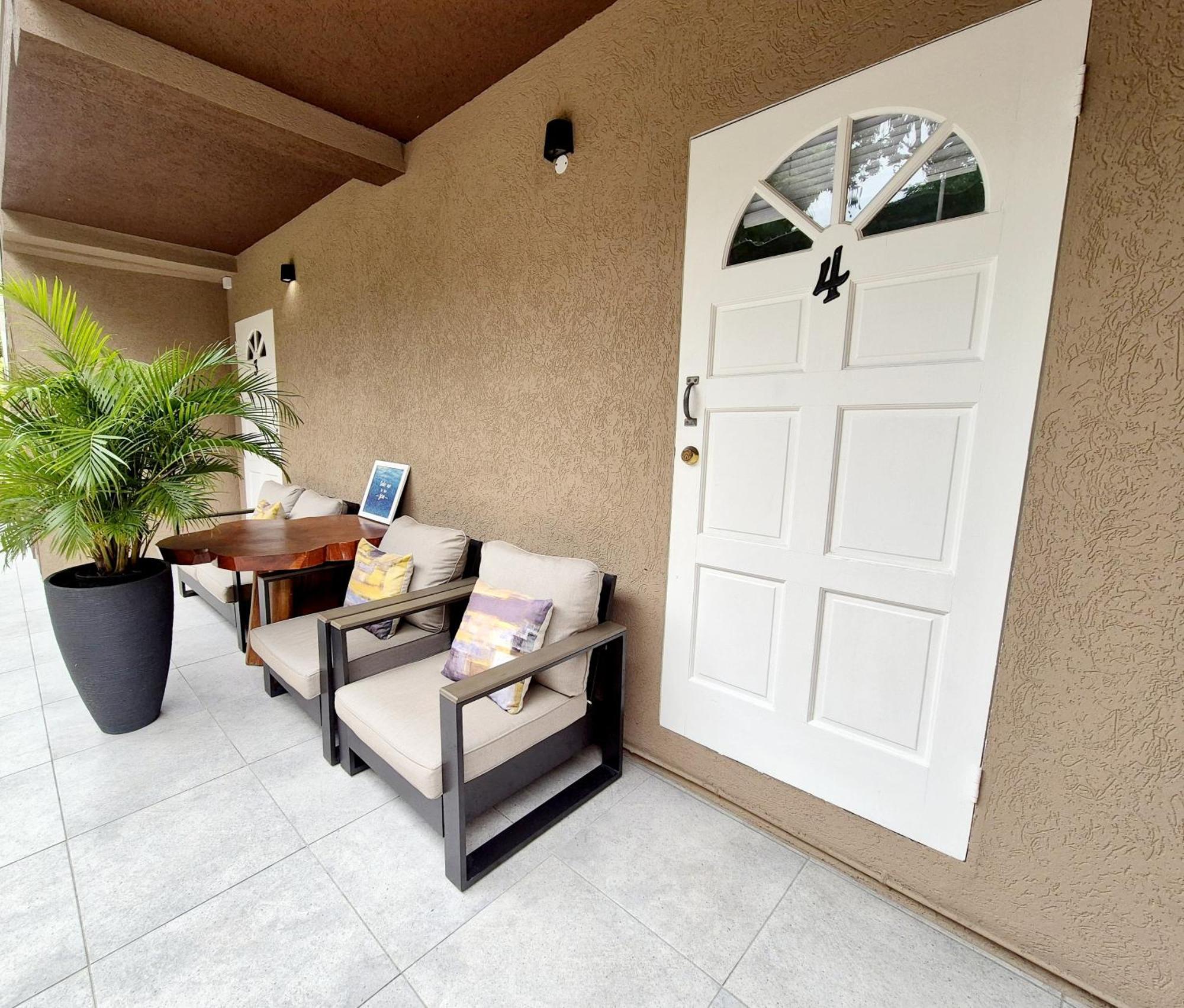 Silver View Apartments St. George's 外观 照片
